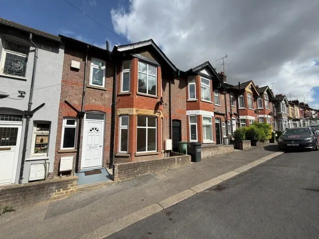 Russell Rise, Luton, Beds, photo 4