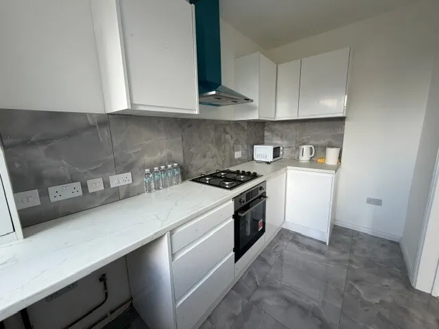 Russell Rise, Luton, Beds, photo 6