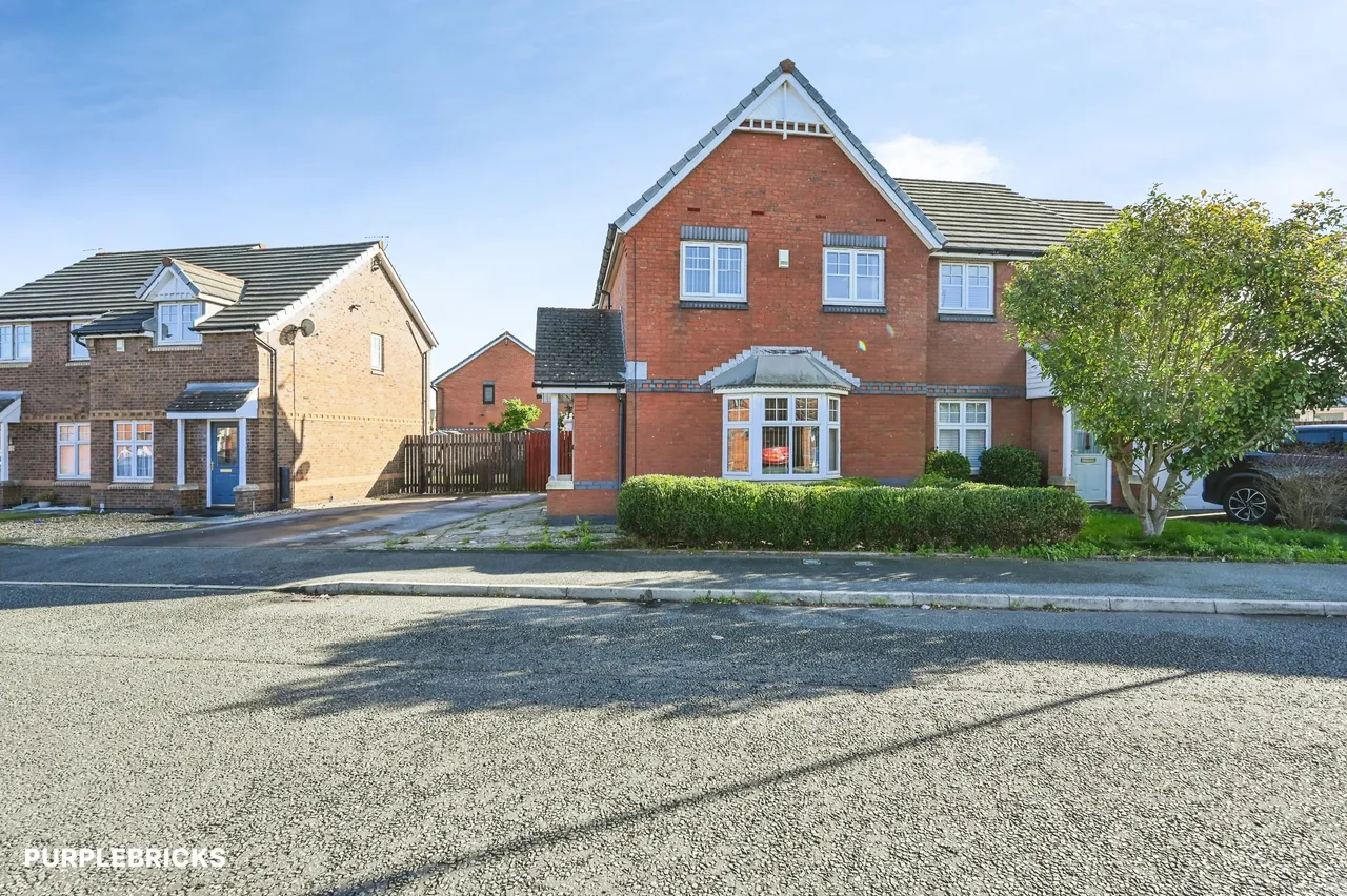 3 bed house for sale, Makerfield Drive, Newton-Le-Willows, WA12