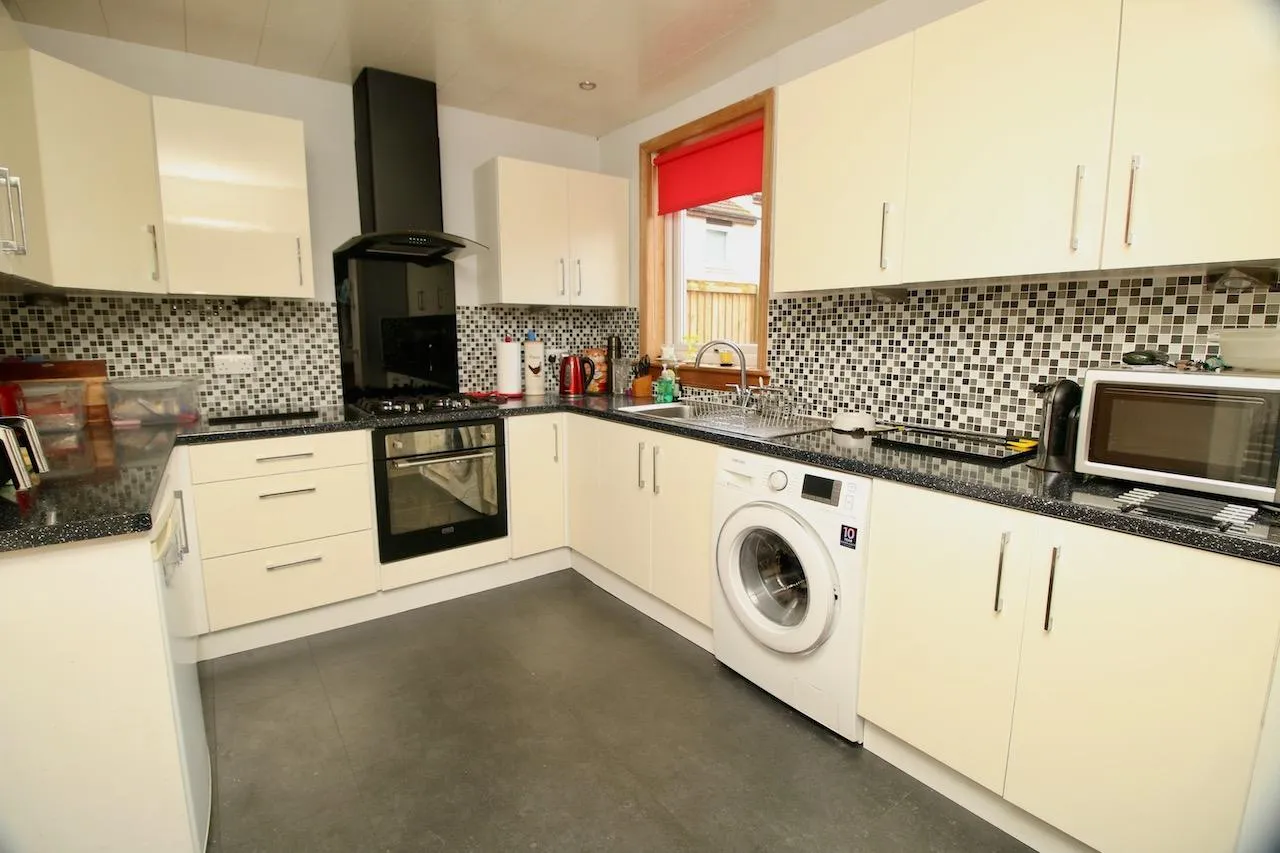 Barbeth Road, Condorrat, Cumbernauld, G67 4SH, photo 4