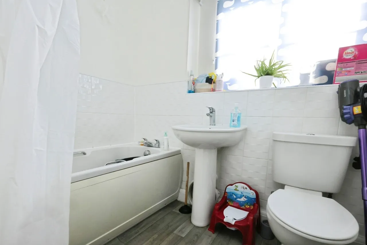 Monastery Drive, Erdington, B23, photo 16