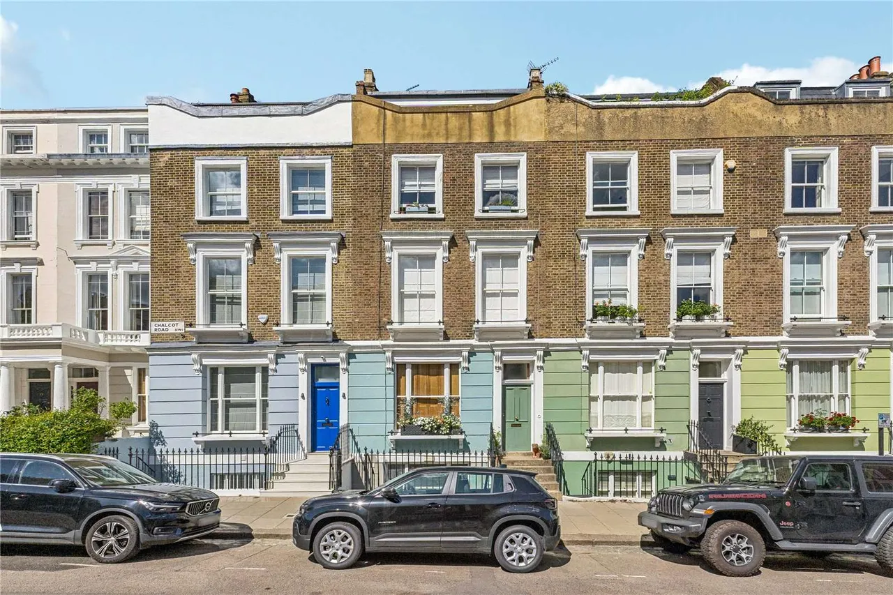 1 bed flat for sale — Chalcot Road, Primrose Hill, London, NW1 8LN