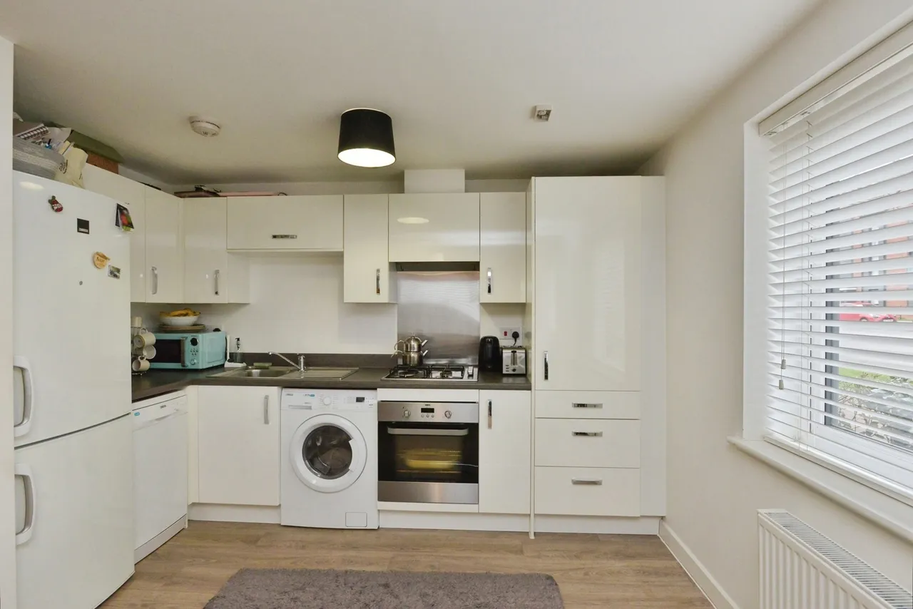 Apollo Avenue, Fairfields, Milton Keynes, Buckinghamshire, MK11, photo 5