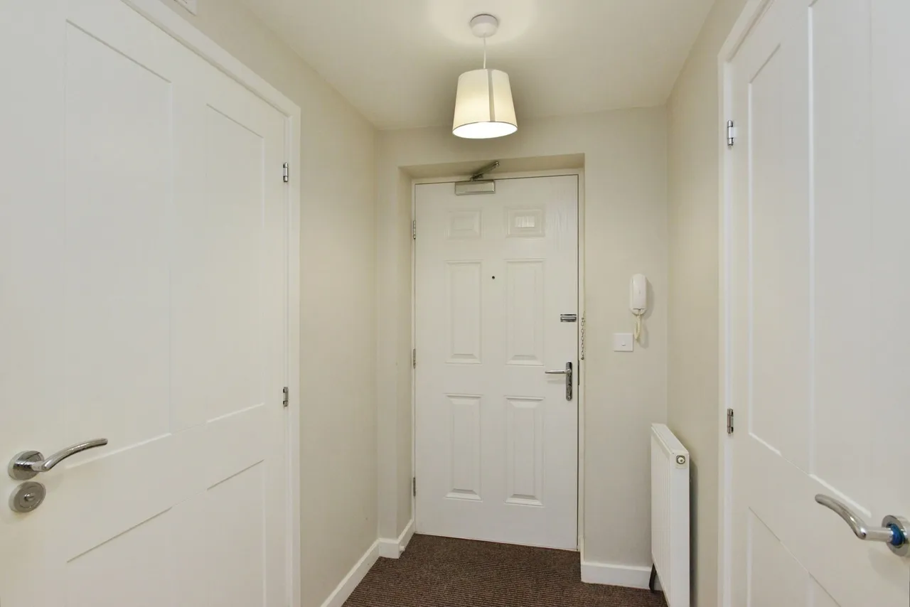 Apollo Avenue, Fairfields, Milton Keynes, Buckinghamshire, MK11, photo 2