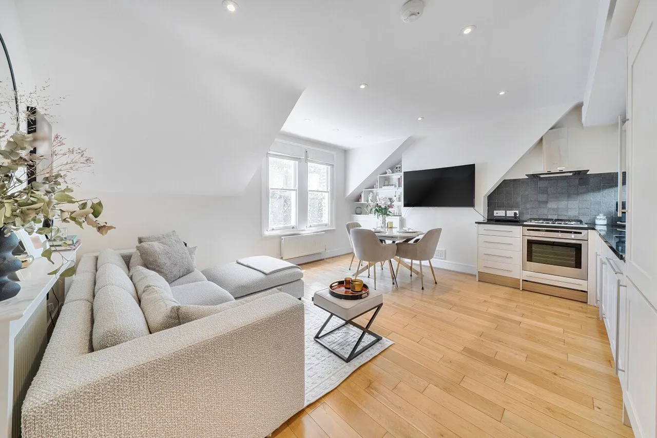 Worcester Gardens, Battersea, SW11, photo 6