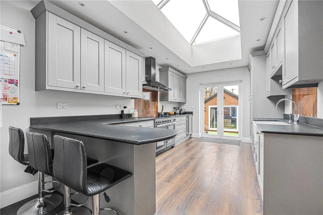 The Terrace, Knowl Hill, RG10, photo 5