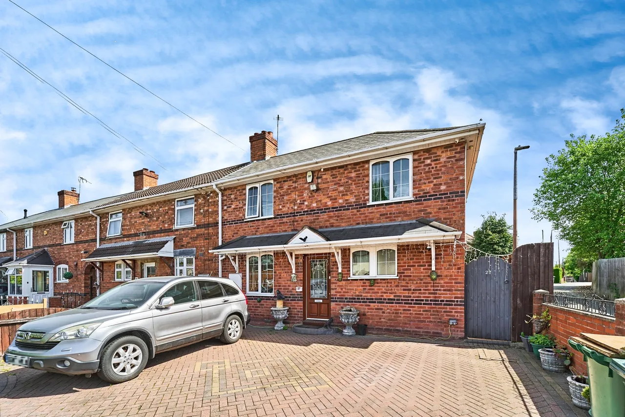 3 bed house for sale, Vimy Road, Wednesbury, WS10