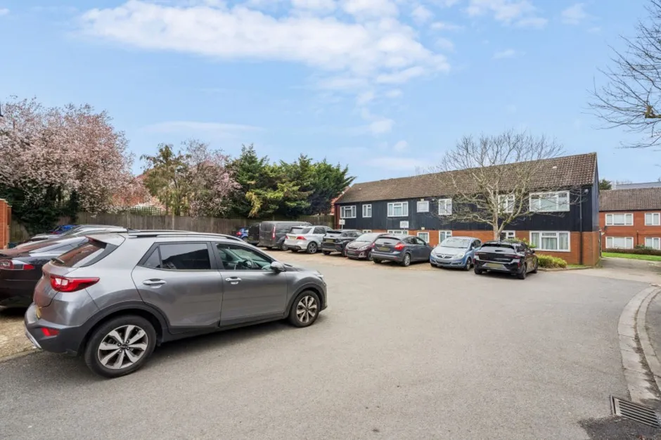Hetherington Way, Ickenham, UB10, photo 12