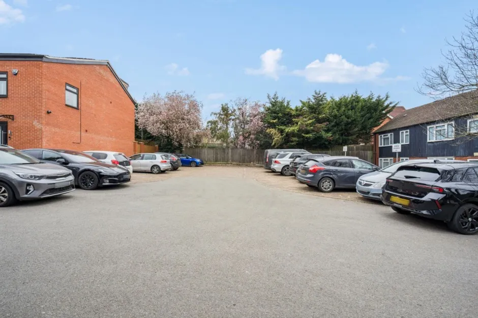 Hetherington Way, Ickenham, UB10, photo 11