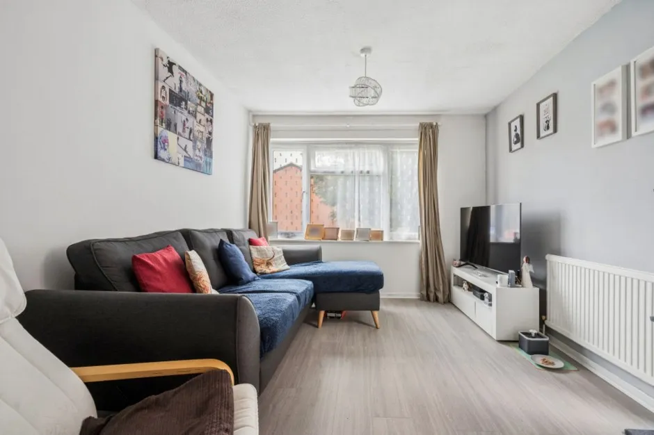 Hetherington Way, Ickenham, UB10, photo 6