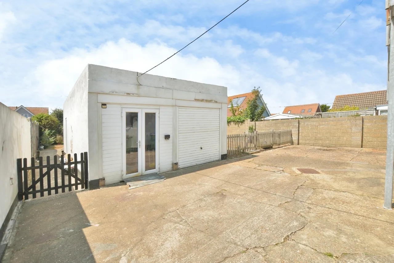 Coast Drive, Lydd on Sea, Romney Marsh, Kent, TN29, photo 14