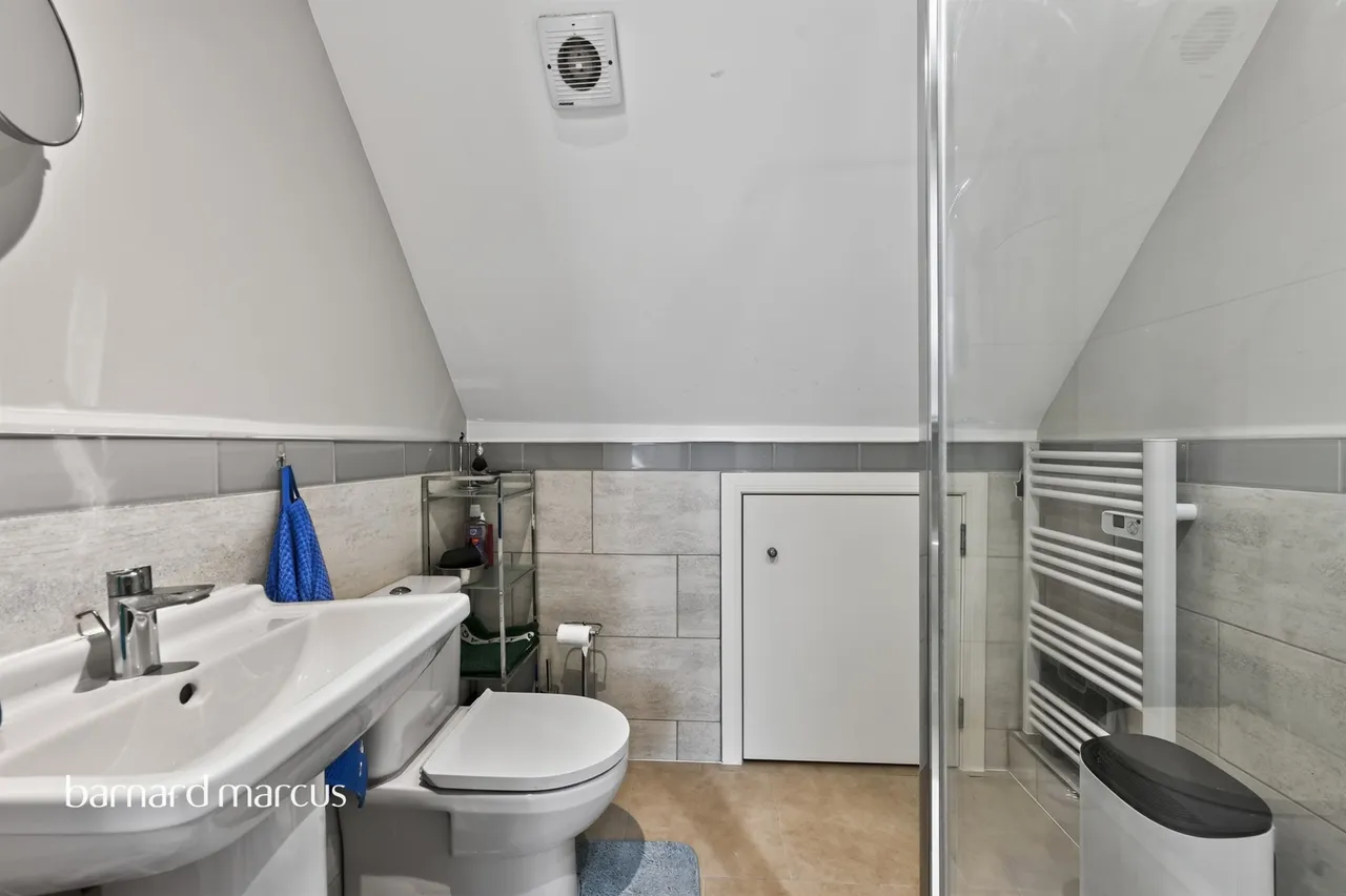 Ansell Road, Dorking, RH4, photo 7