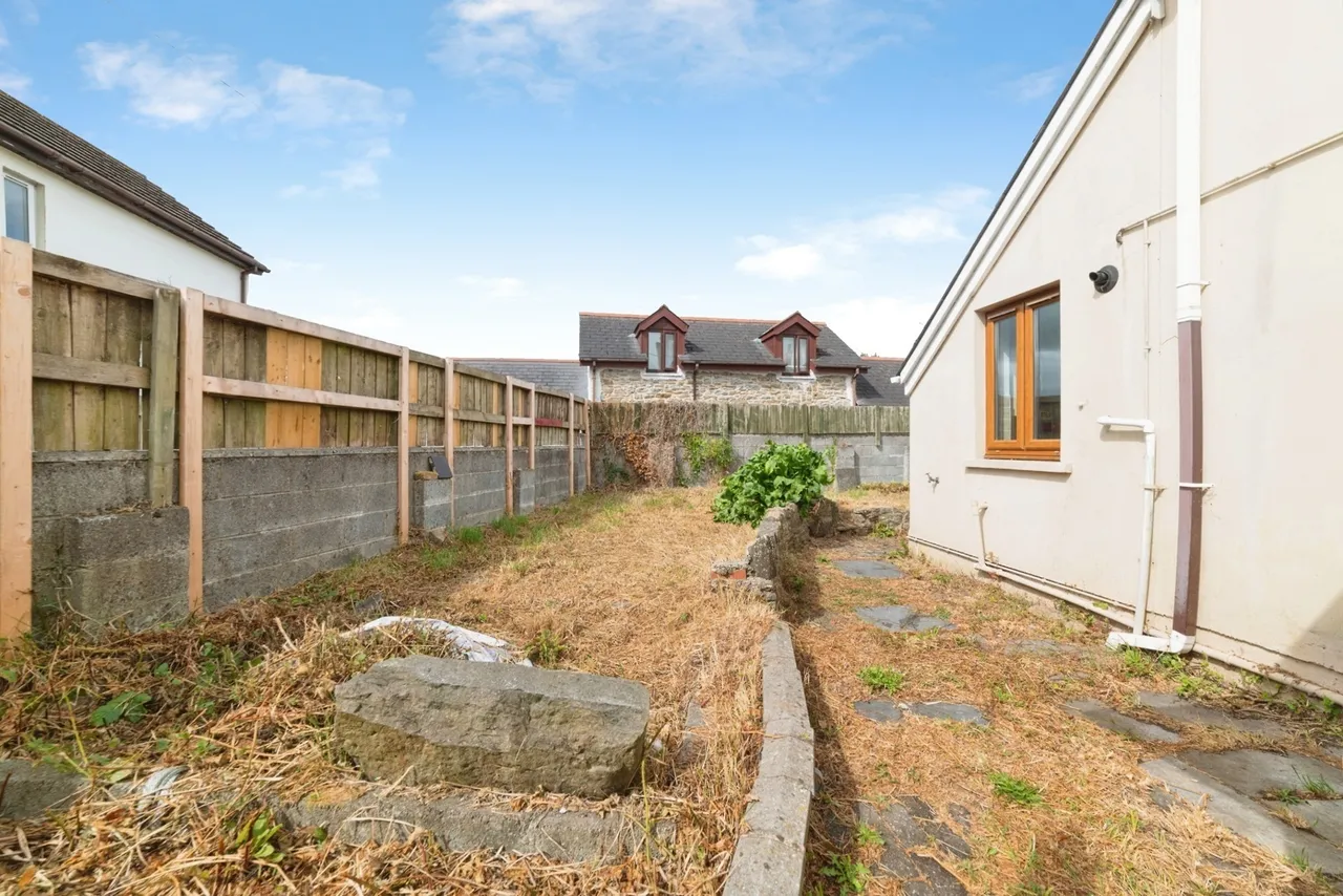 Station Road, St. Clears, SA33, photo 2