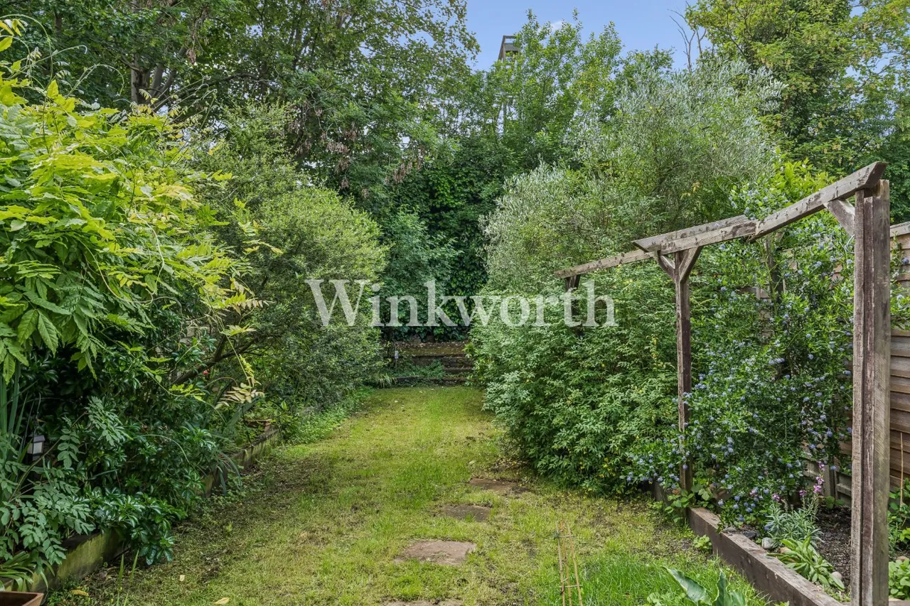 Wightman Road, London, N4, photo 18