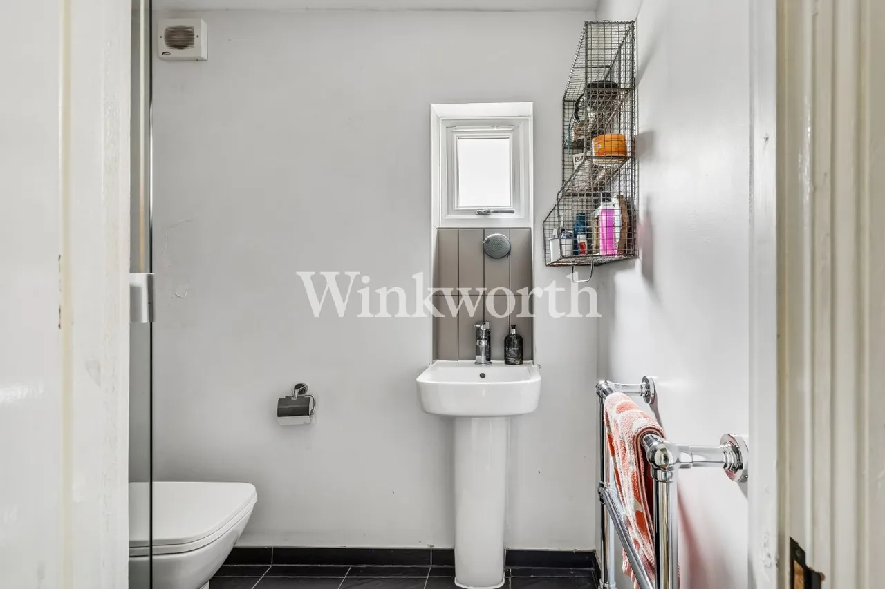 Wightman Road, London, N4, photo 12