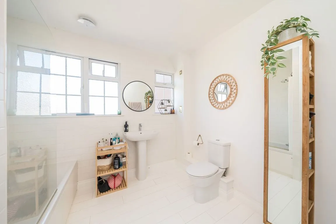 Queens Road, Weybridge, KT13, photo 7