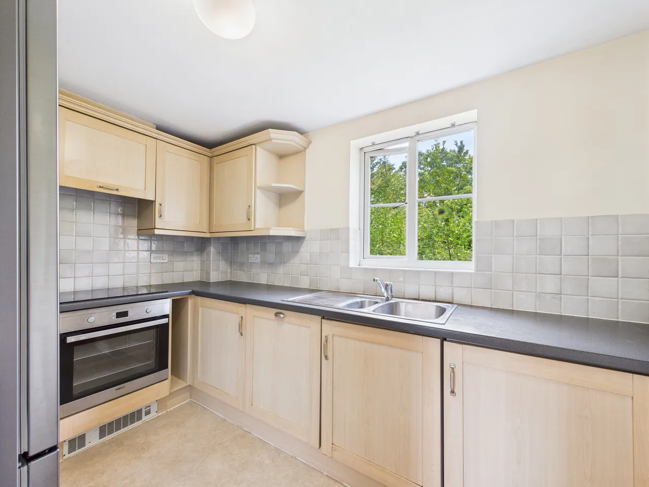 Peatey Court, Princes Gate, HP13, photo 6
