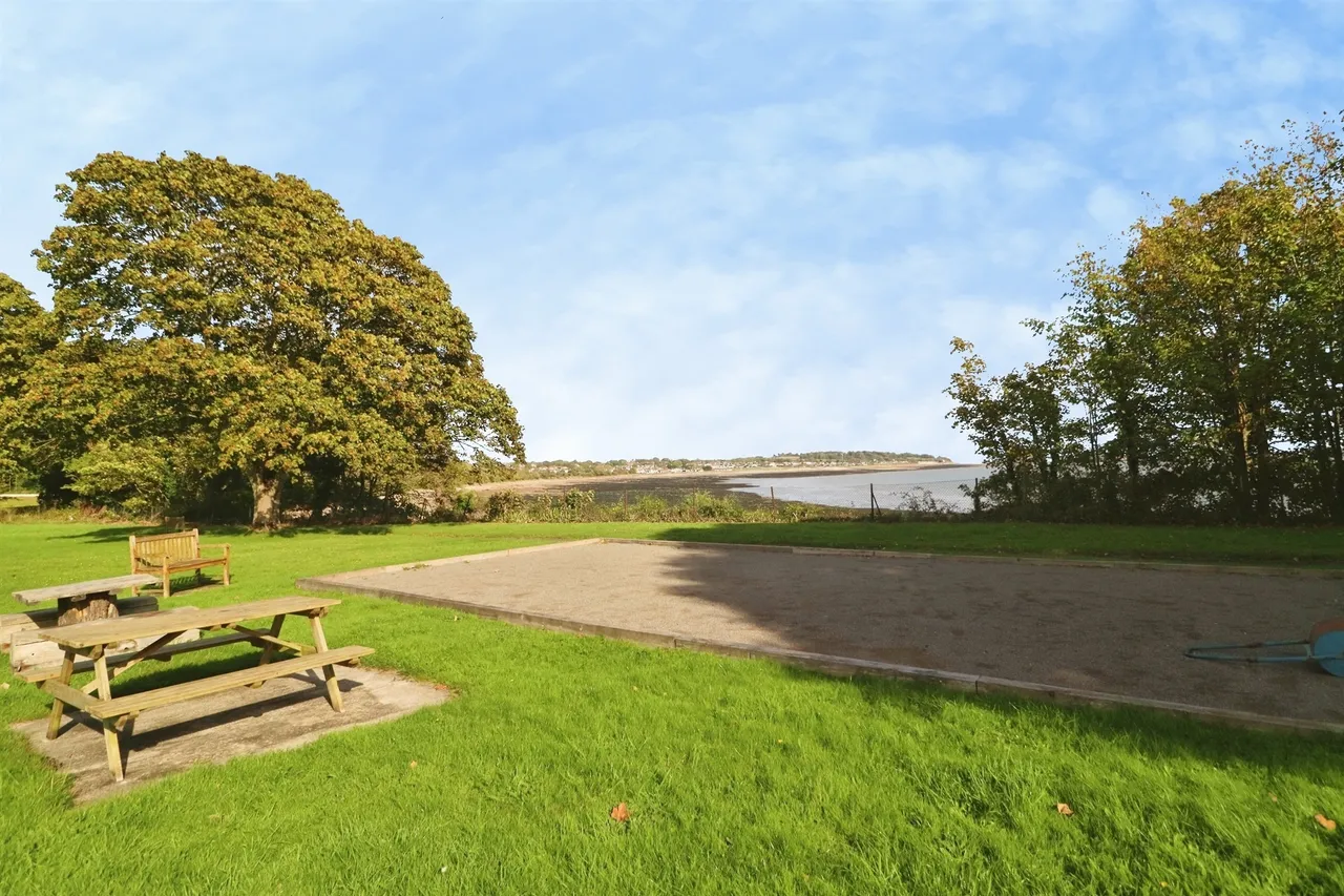 Hayes Road, Penarth, CF64, photo 16