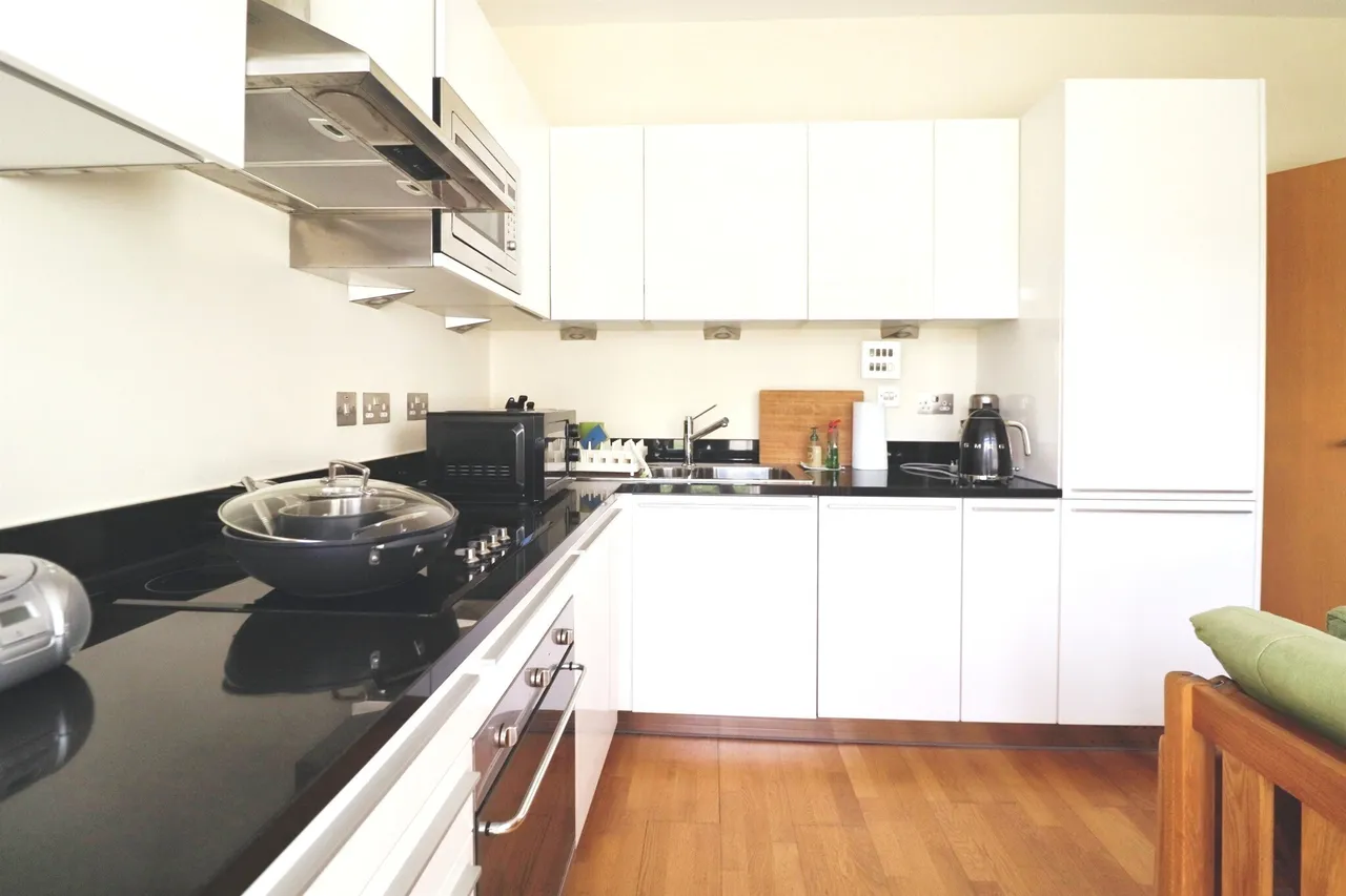 Hayes Road, Penarth, CF64, photo 4