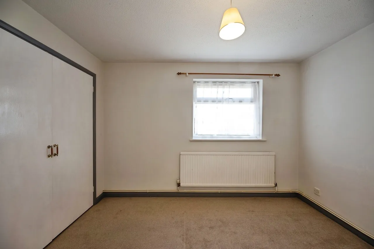 Southwood Road, Hayling Island, PO11, photo 11