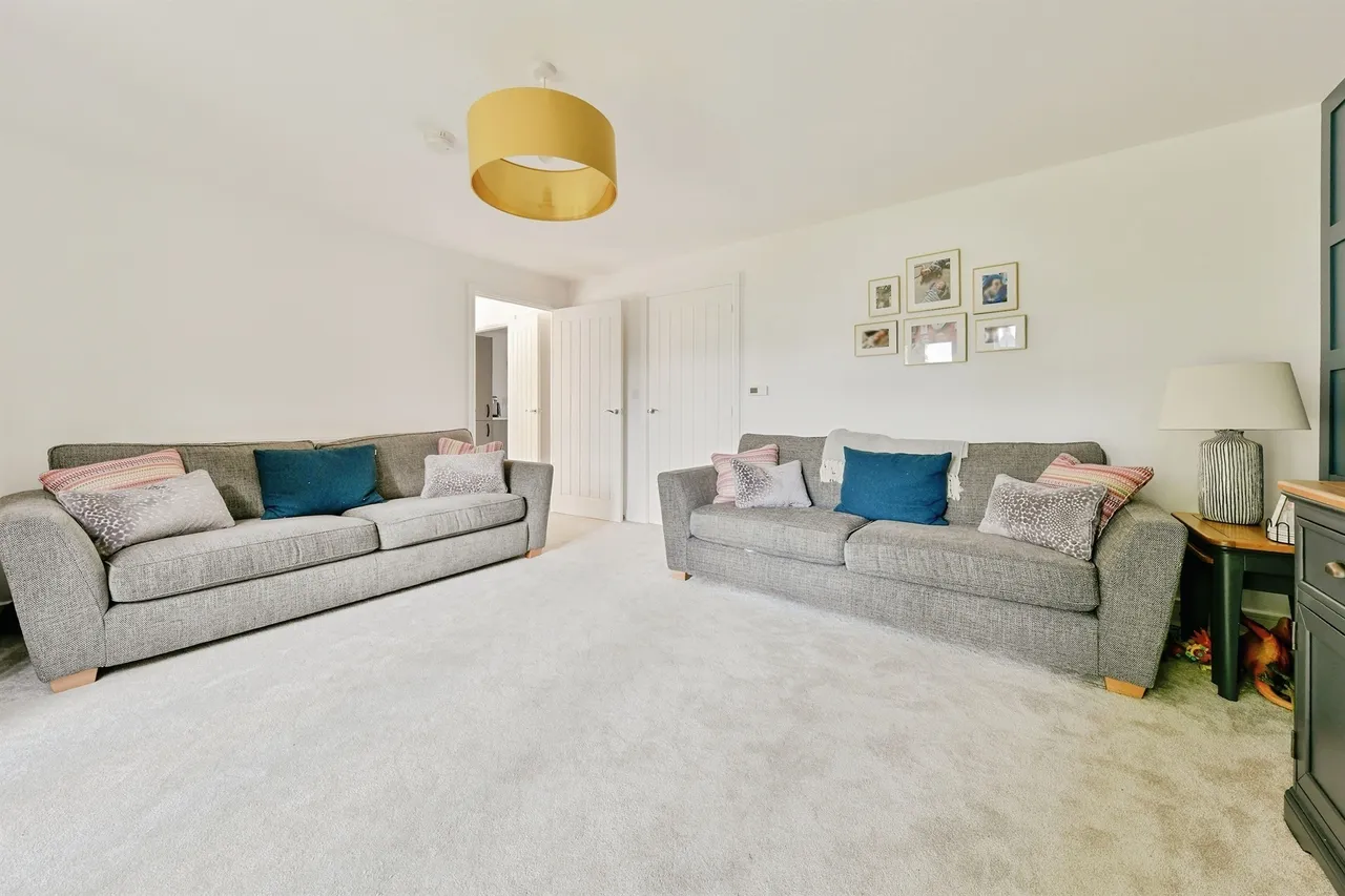 Goldcrest Avenue, Codicote, SG4, photo 5
