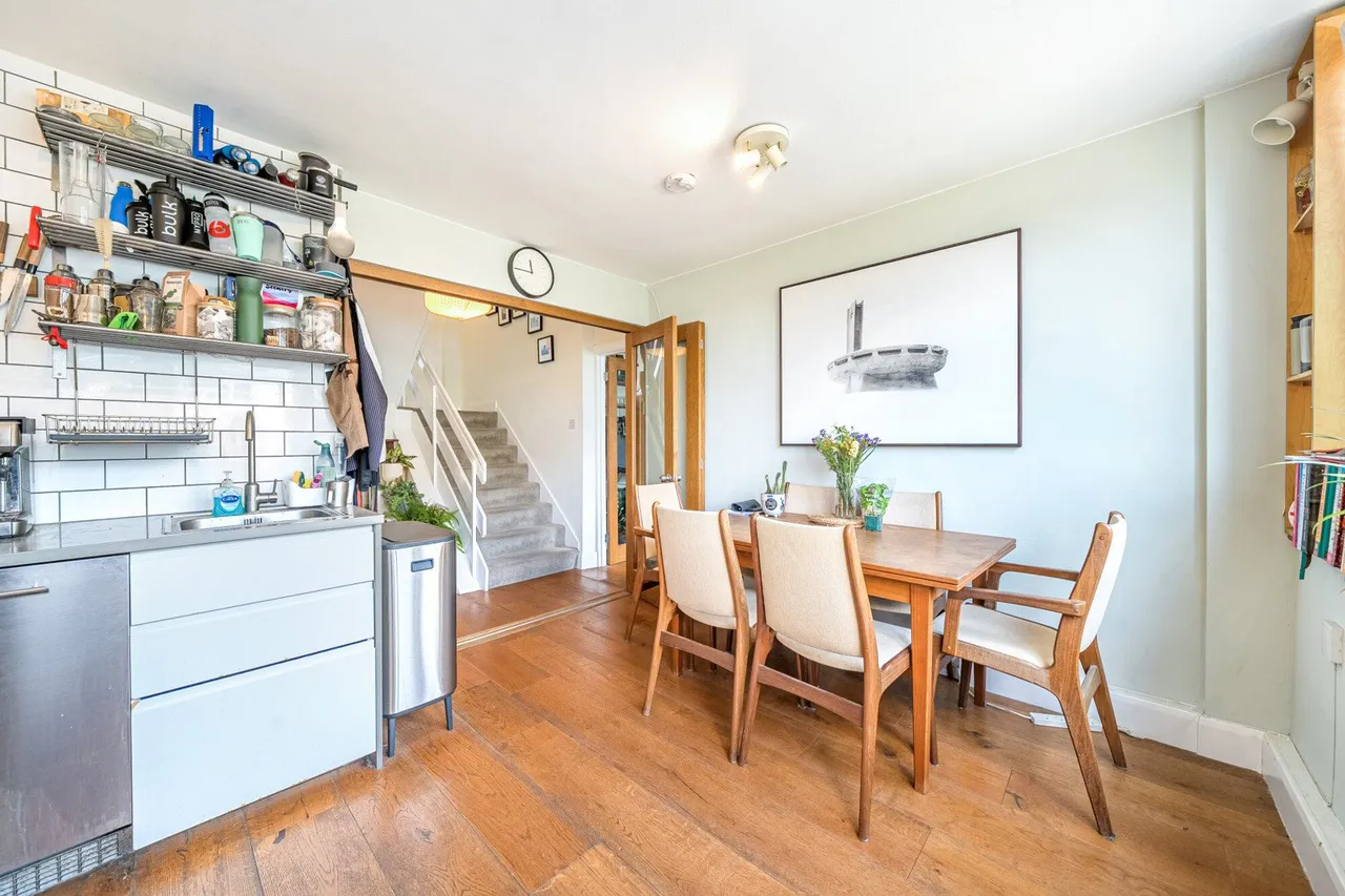 4 bed flat for sale — Cronin Street, SE15