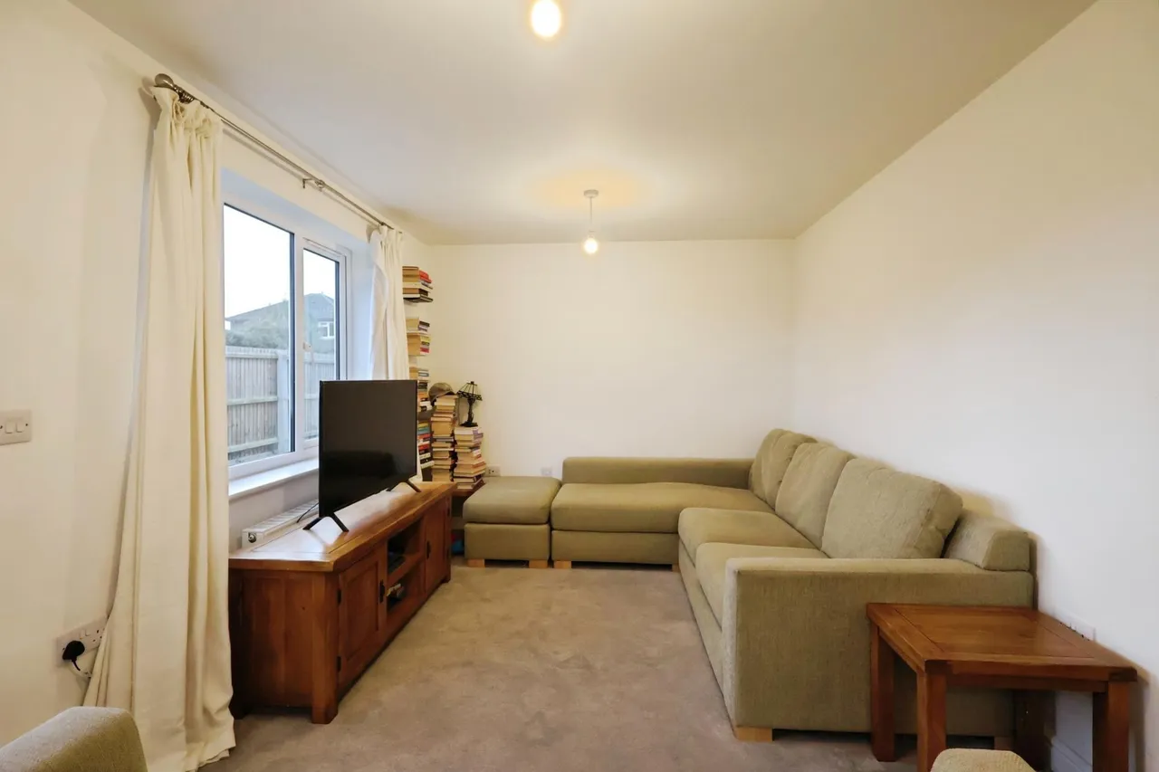 Greenfield Avenue, Ickleford, photo 12