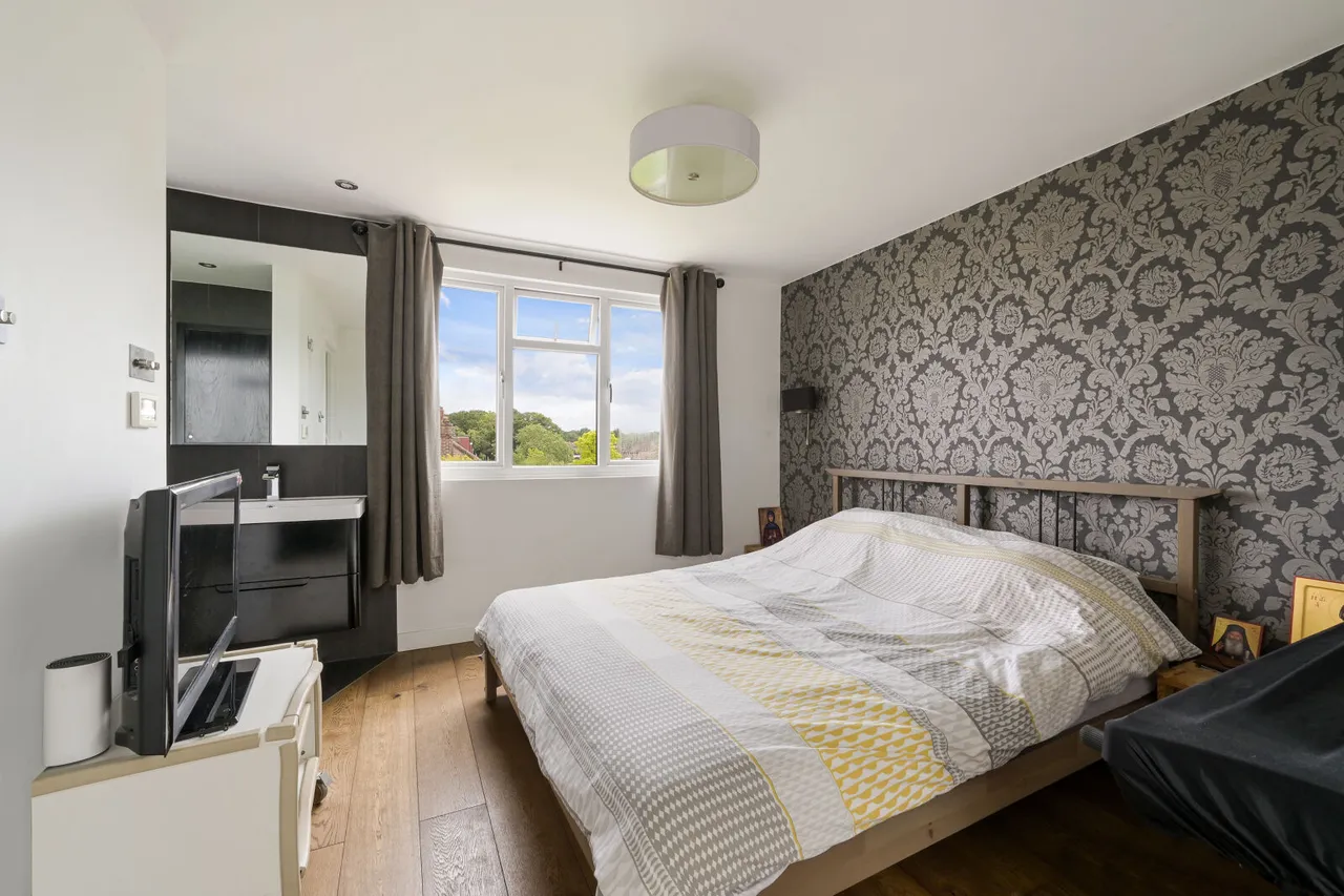The Green, Morden, SM4, photo 6