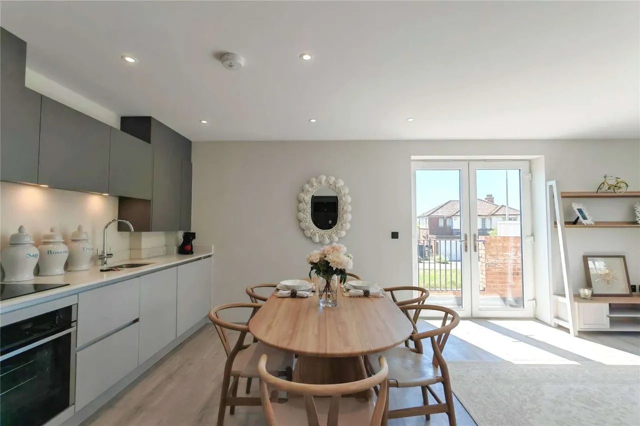 Seabrook Road, Hythe, Kent, CT21 5FL, photo 3
