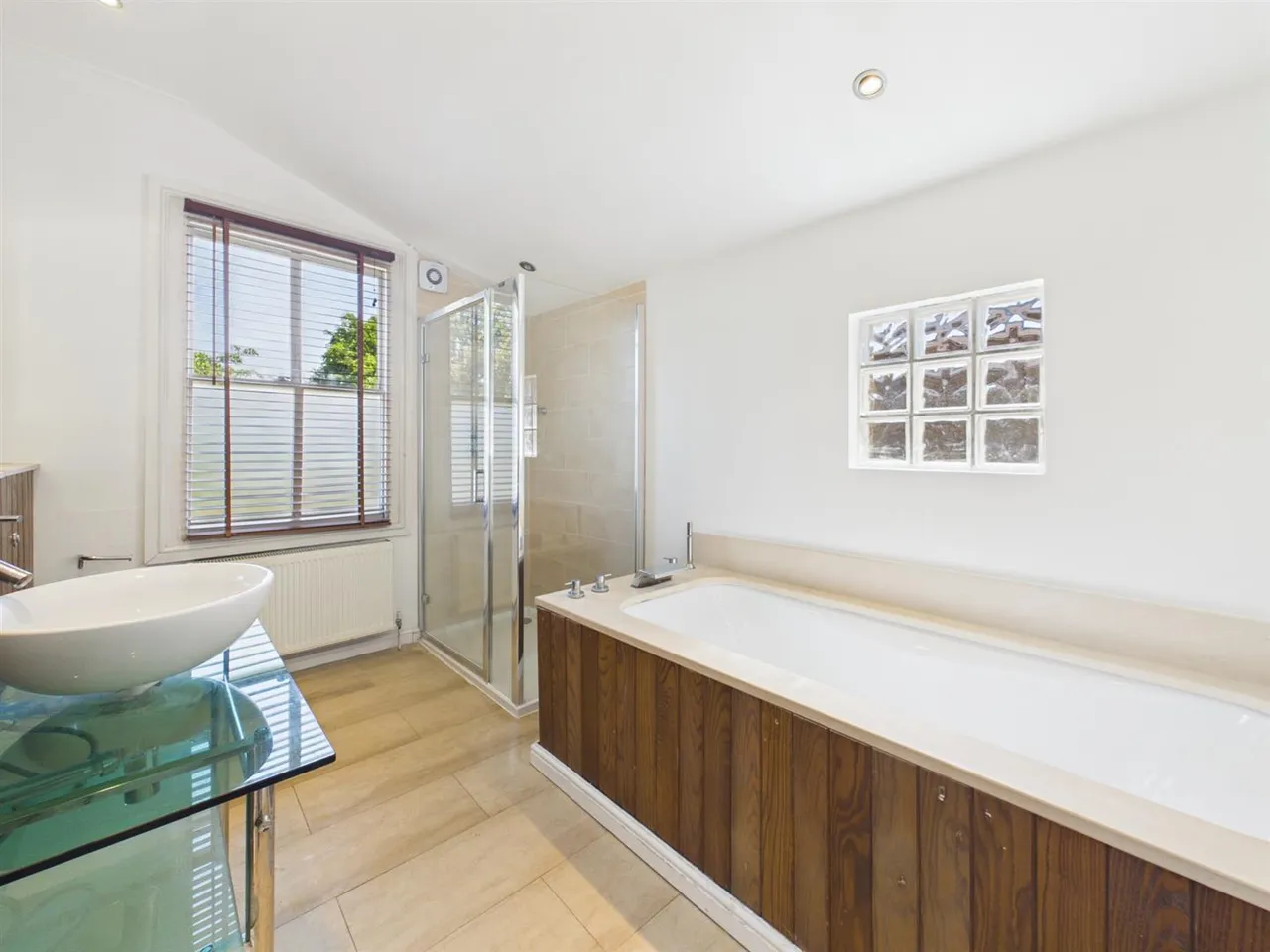 Waterloo Road, Uxbridge, Middlesex, UB8 2QZ, photo 8