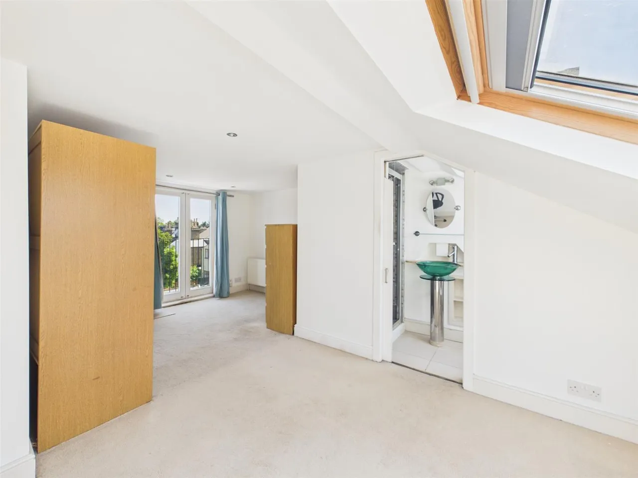 Waterloo Road, Uxbridge, Middlesex, UB8 2QZ, photo 6
