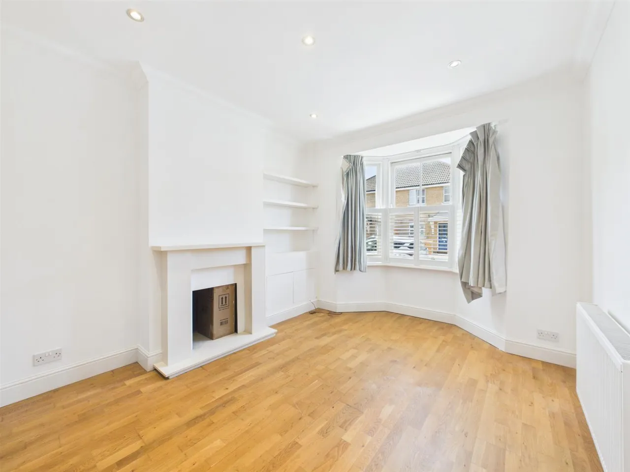 Waterloo Road, Uxbridge, Middlesex, UB8 2QZ, photo 2