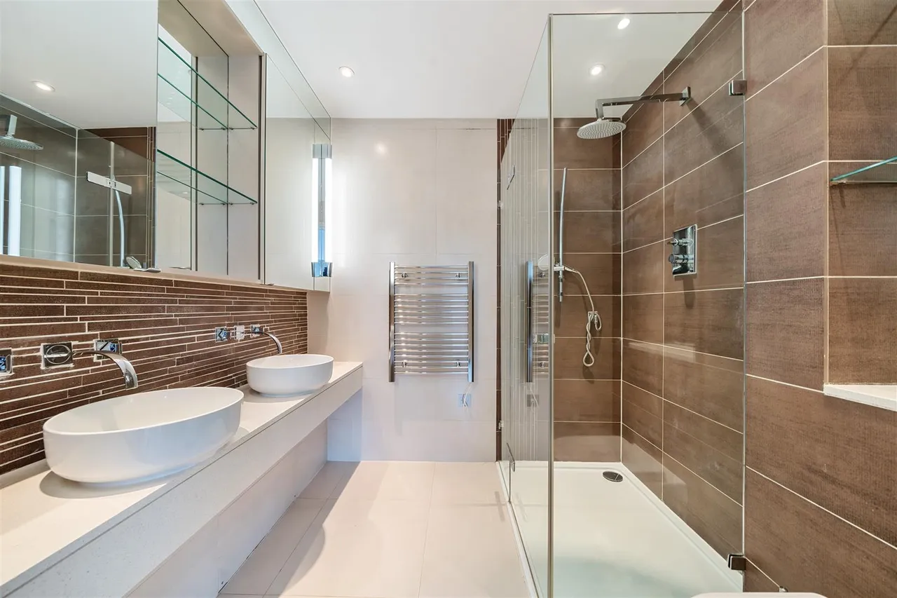 Fitzjohns Avenue, Hampstead, London, NW3 6PH, photo 8
