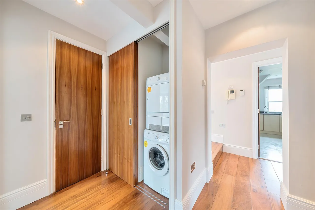 Fitzjohns Avenue, Hampstead, London, NW3 6PH, photo 6