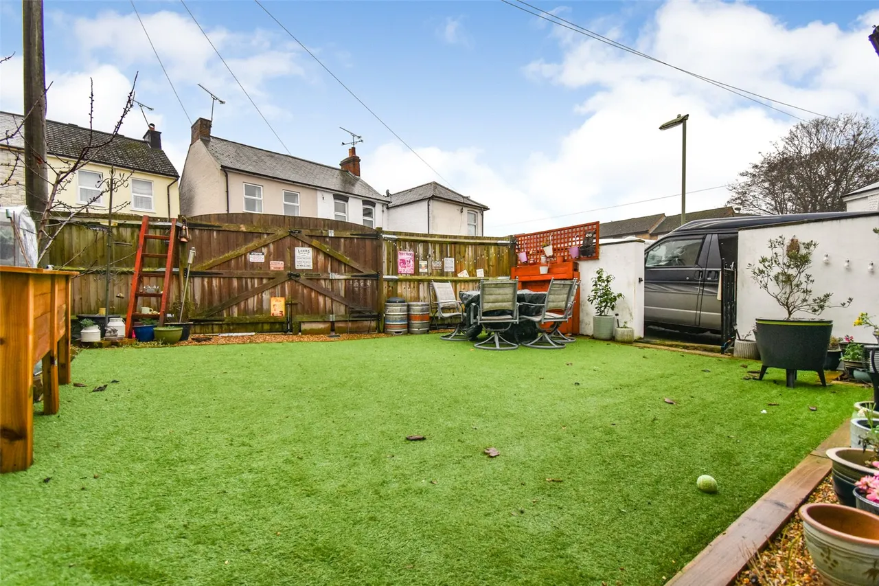 Alexandra Road, Aldershot, Hampshire, GU11 1QN, photo 7
