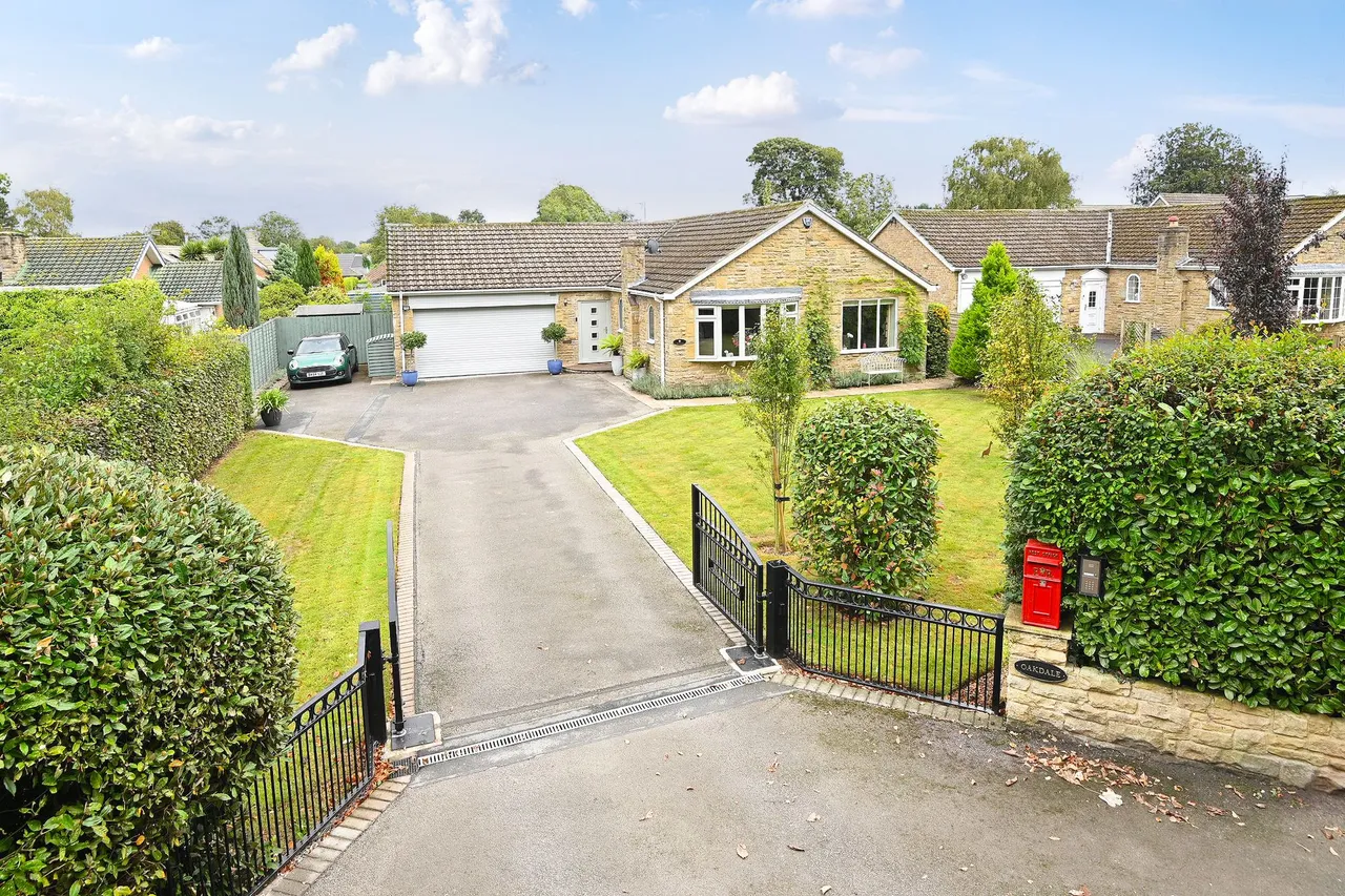 3 bed house for sale, Knaresborough Road, Harrogate, HG3