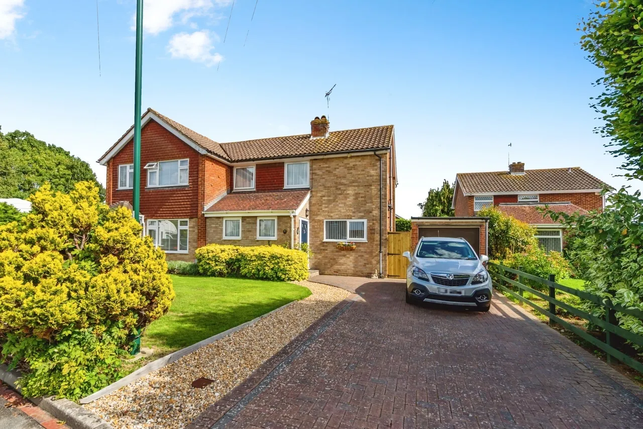 3 bed house for sale, Merton Close, Bognor Regis, PO21