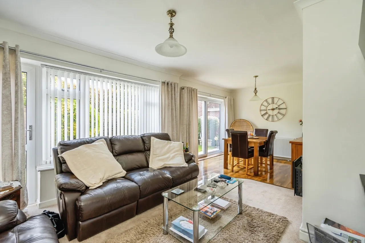 Merton Close, Bognor Regis, PO21, photo 2