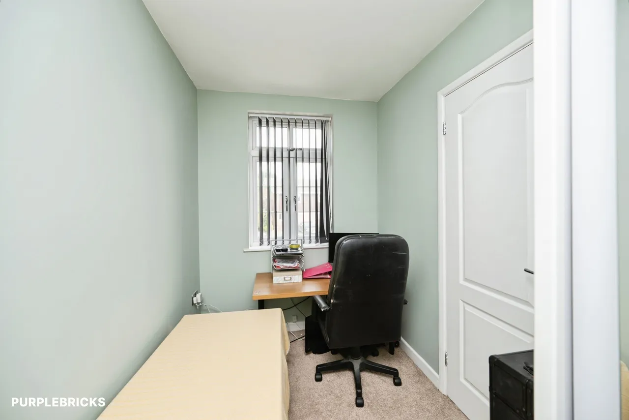 Birch Road, Oldbury, B68, photo 13