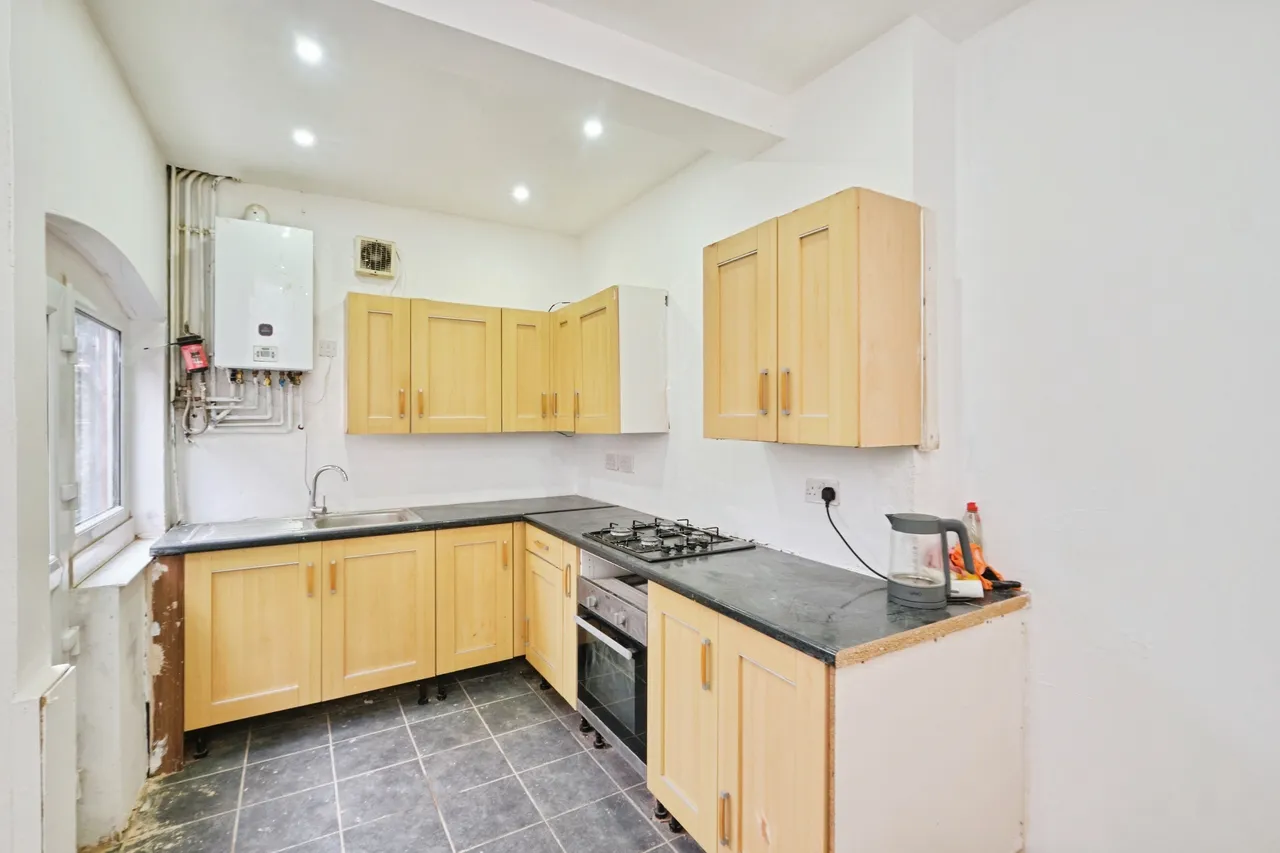 Warwick Road, Birmingham, B11, photo 6