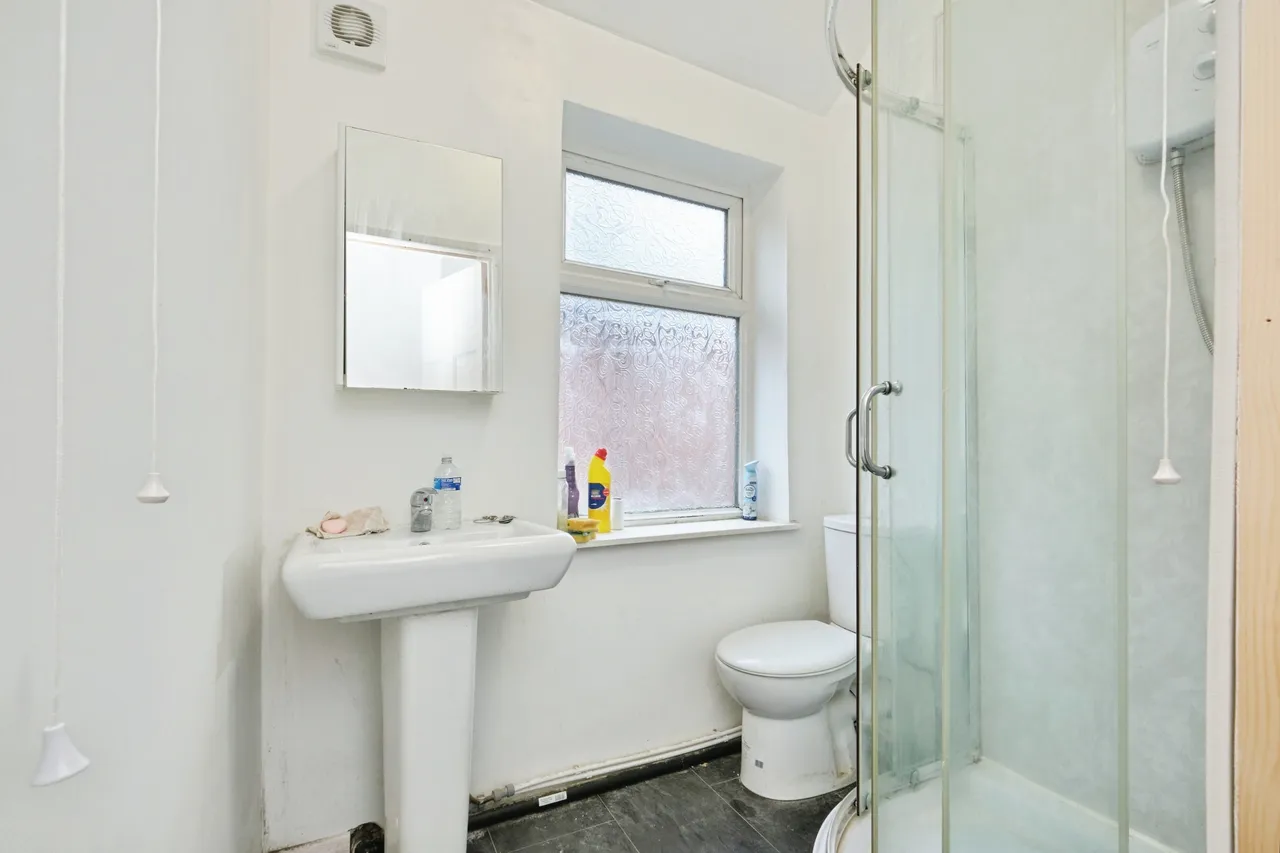 Warwick Road, Birmingham, B11, photo 13