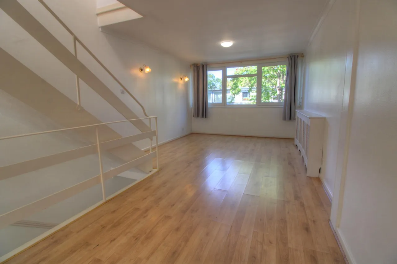 Mill Close, Wokingham, RG41, photo 2