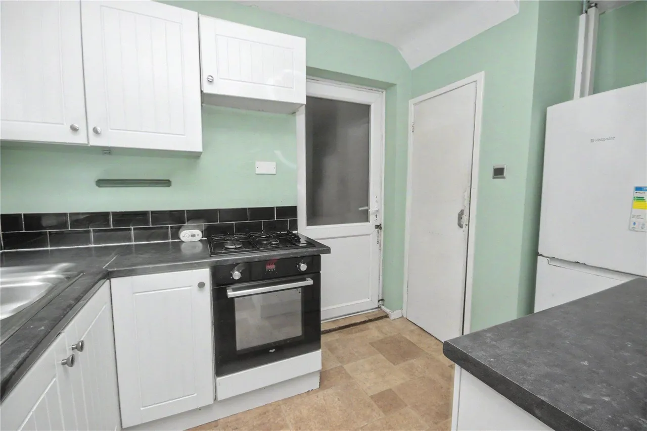 Fillingfir Road, Leeds, LS16, photo 4