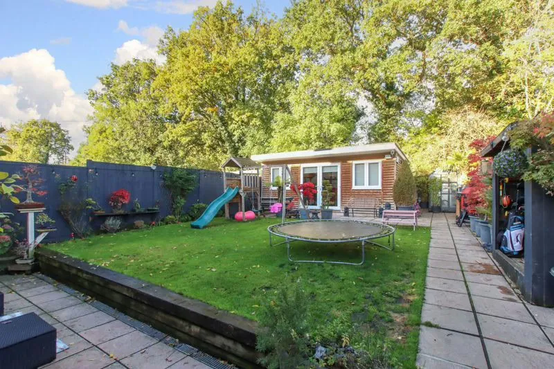 Oliver Close, Park Street, St. Albans, Hertfordshire, AL2 2NA, photo 4