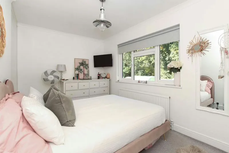 Oliver Close, Park Street, St. Albans, Hertfordshire, AL2 2NA, photo 5