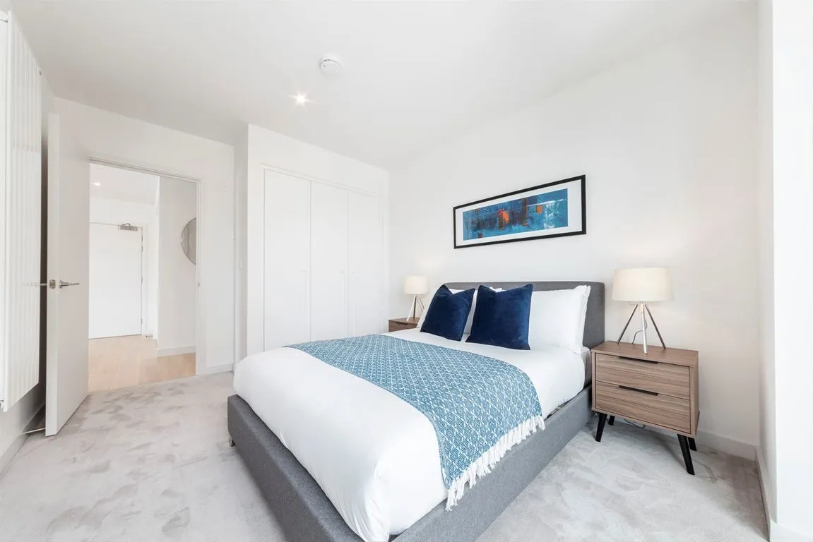 Clipper Street, Royal Wharf, photo 8