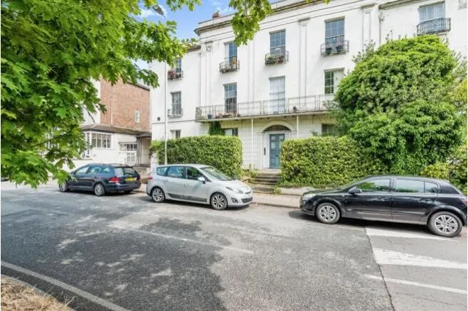 25 Spa Road, Gloucester, photo 11