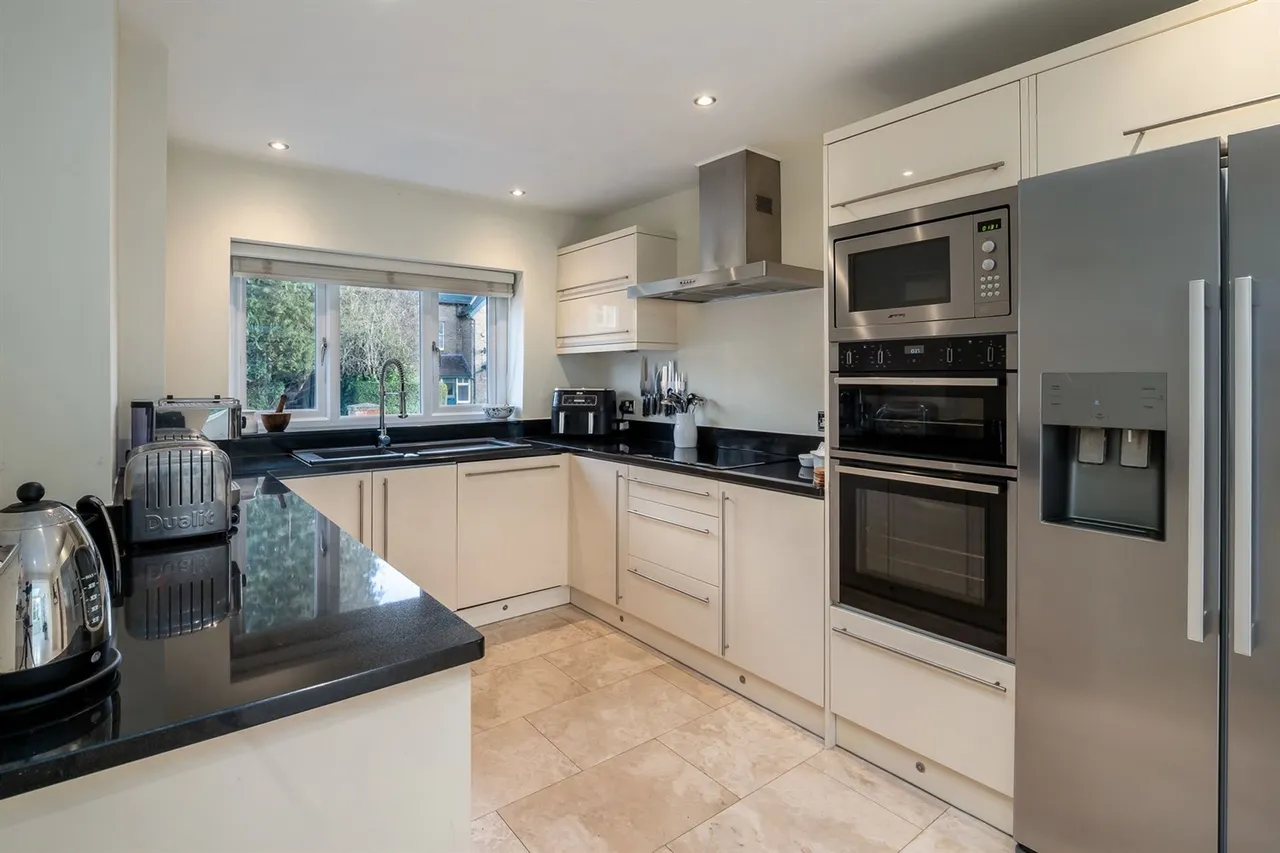 Lightwood Road, Buxton, photo 11