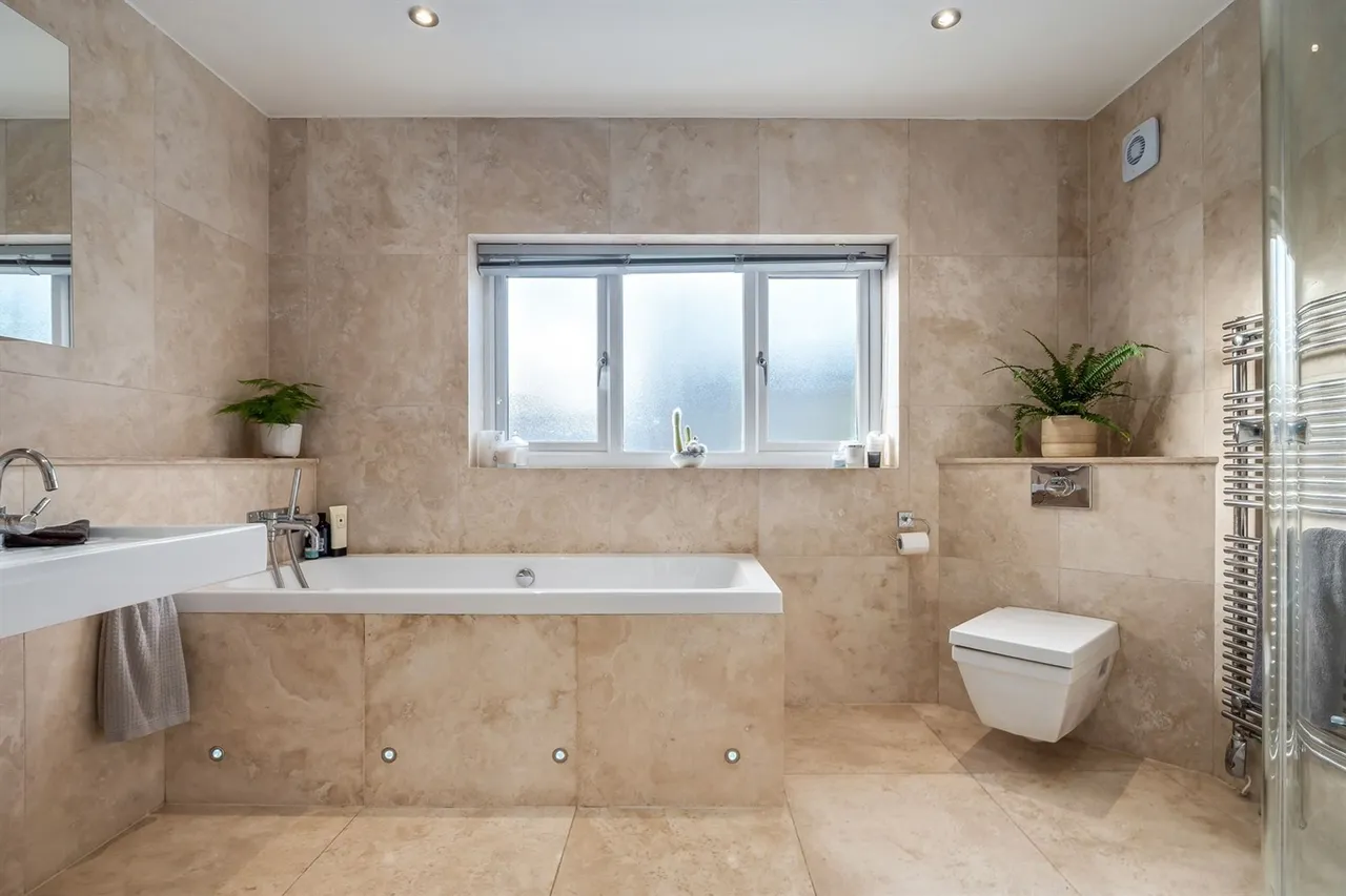 Lightwood Road, Buxton, photo 19