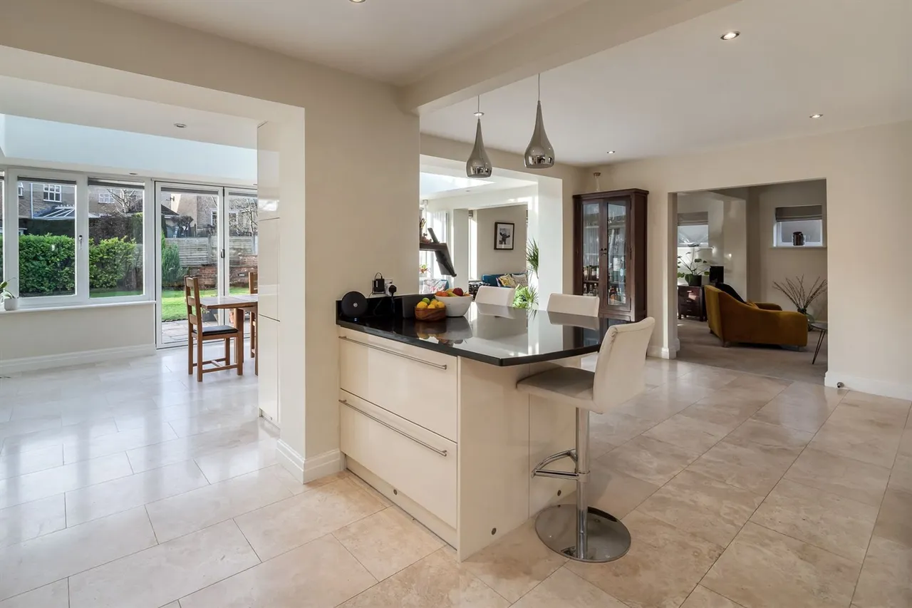Lightwood Road, Buxton, photo 14